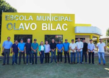 Gestão mostra potencialidades a governador de Roraima