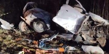 Acidente com dois carros e um caminhão deixa dois mortos na BR-153, em são Luiz do norte.