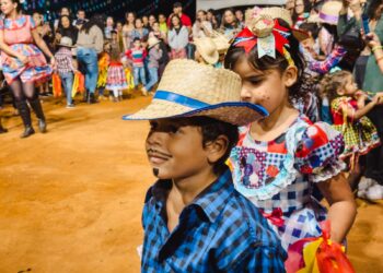 Arraiá da Capital do Pequi movimenta Pontal do Araguaia.