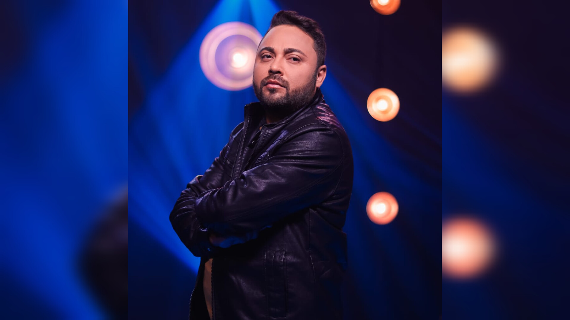 Tharlys D’Luxo, cantor itaitubense, começa a viralizar na internet após