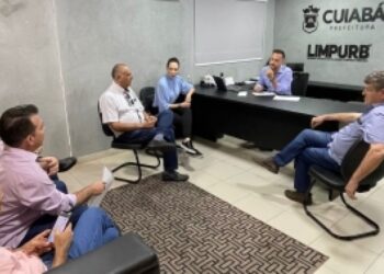 Vereadores, empresários e diretor da Limpurb se reúnem para discutir solução para descarte de resíduos