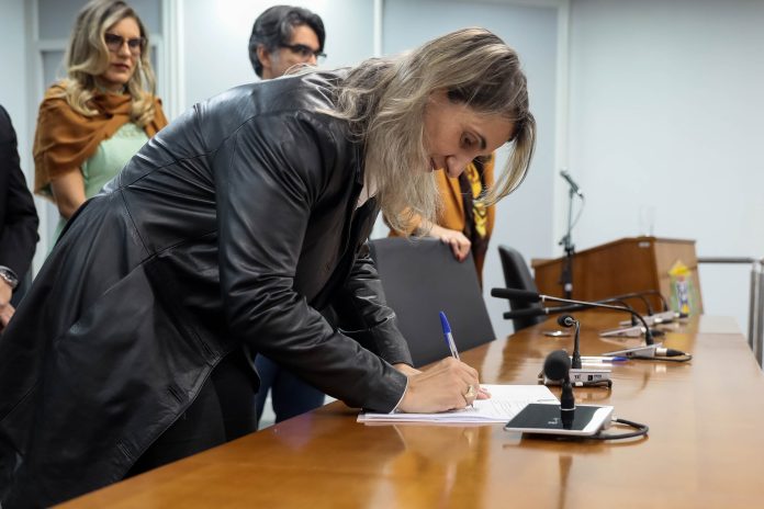 christiano Antonucci | Governo assina implantação do Programa de Proteção às Vítimas e Testemunhas Ameaçadas em MT