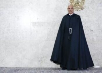 Autoridades condenam ataques a Alexandre de Moraes em aeroporto