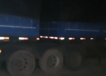 Polícia militar recupera 02 simi- reboques com registro de Furto e roubo na cidade de Barra do Garças.