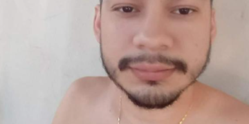 Homem é perseguido e morto com vários tiros dentro de veículo na cidade de Aragarças.