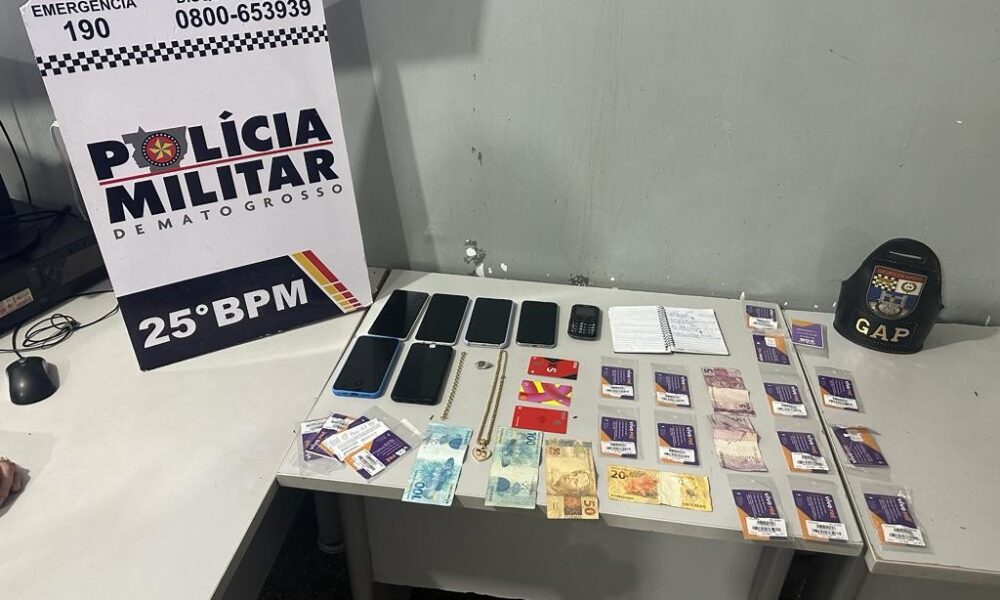 PM prende suspeito por estelionato e apreende celulares e chips