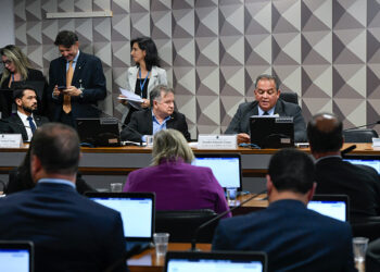 Comissão da MP do salário mínimo ouvirá entidades sindicais e governo