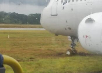 Aeroporto fechado aps aeronave derrapar na pista