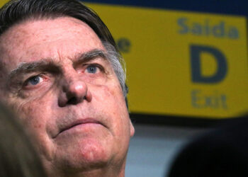 Processo da CPI da Covid-19 contra ex-presidente Bolsonaro é desarquivado pelo ST