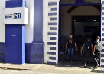 Procon-MT participa de mutirão e auxilia consumidor na renegociação de dívidas