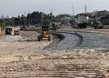 Ampliao de avenida desafoga trnsito no Coxip, em Cuiab