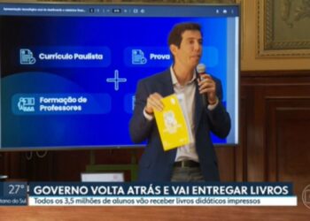 Após decisão da Justiça, Secretaria da Educação de SP afirma que voltará a aderir ao PNLD | São Paulo