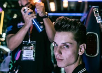 Workshop de beleza masculina com 'barbeiro das celebridades' acontece em Guarujá, SP; veja como participar