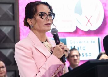 Primeira-dama participa de missão em aldeias indígenas em MT