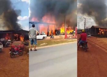 Fogo ateado em terreno baldio destrói 4 comércios e uma casa