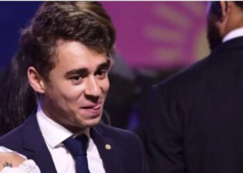 Nikolas Ferreira se dirige ministra da Sade com falas transfbicas