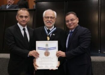 Maons so homenageados na Assembleia de MT