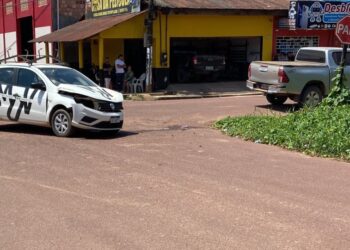 Condutora avança preferencial e causa acidente no bairro Bela Vista