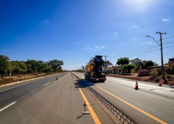 Prefeitura solicita ao DNIT medidas paliativas para pedestres na rua Ana Cláudia.