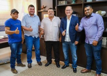 Prefeito e vereadores visitam Dr. Eugênio para agradecer por emenda de R$ 500 mil para a saúde de Santa Terezinha.