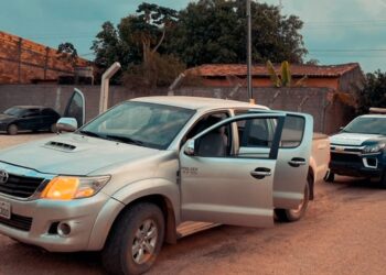 Policia prende suspeito e recupera veículo em araguaiana.