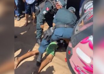 Vídeo: Jovem infrator é detido pela população em Itaituba, no PA