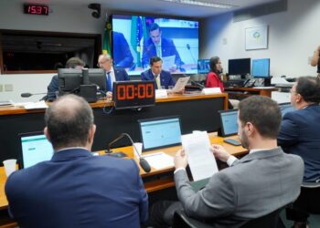Anistia a partidos que não cumpriram cotas para mulheres e negros não tem consenso