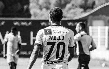 Jogador de futebol brasileiro morre em acidente de carro no Vietn