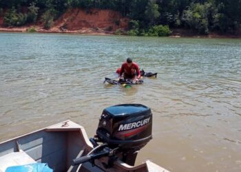 Menino de 1 ano morre afogado após se perder da família em rio