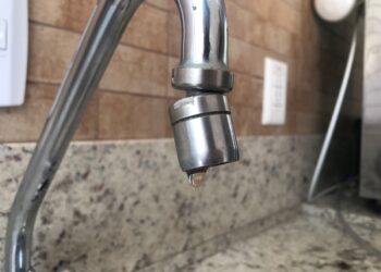 Fornecimento de água será interrompido em bairros de Salvador na terça-feira; confira lista | Bahia