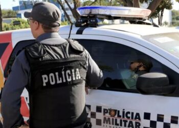 PM prende homem por manter mulher em cárcere privado e porte ilegal de arma