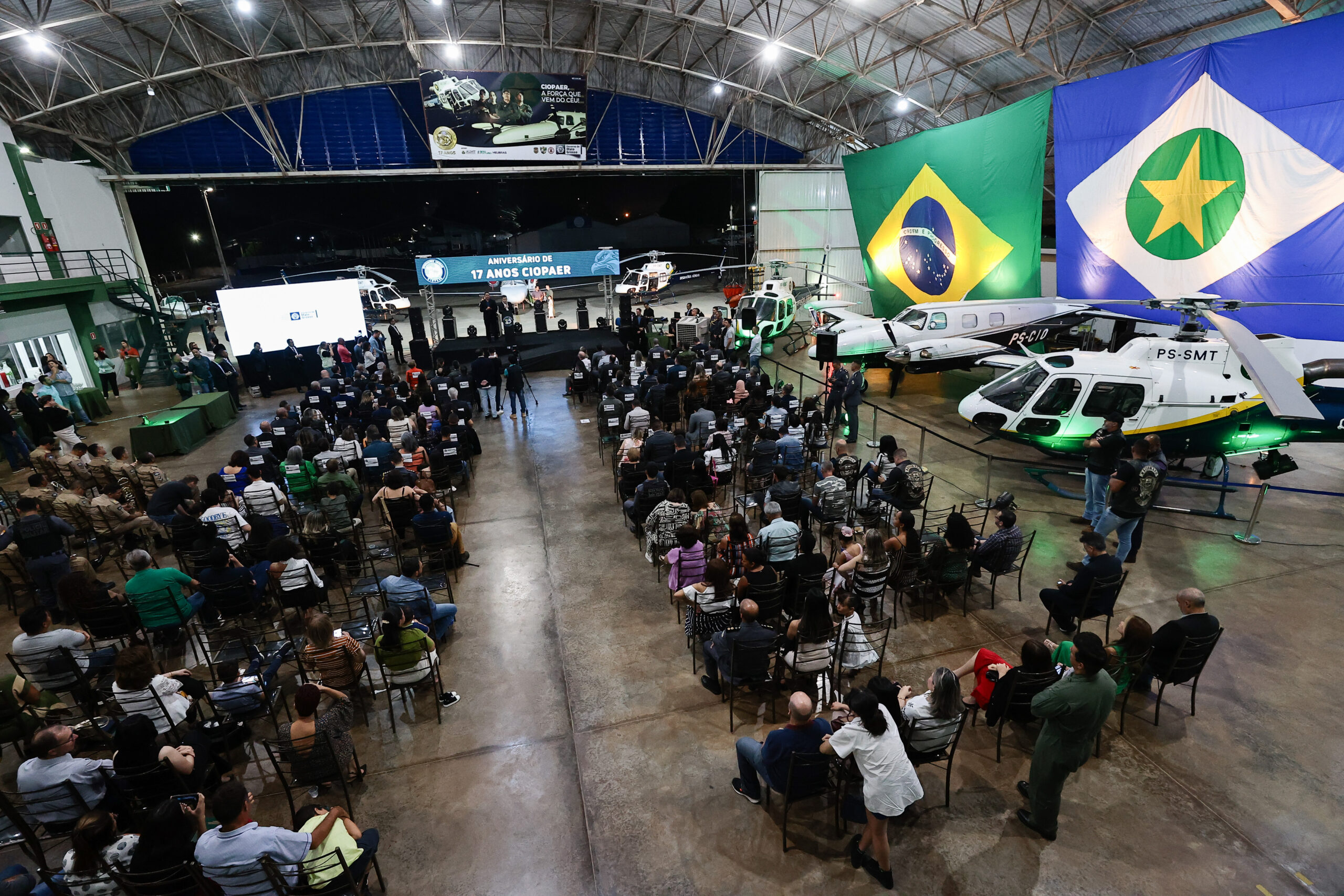 Mayke Toscano/Secom-MT | Governador Mauro Mendes e primeira-dama, Virginia Mendes, participam da cerimônia de entrega da medalha Mérito Águia Uno