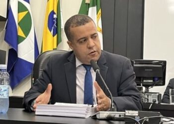 Vereador retira assinatura e implode CPI que investigaria dvida em Cuiab