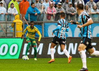 CUIABÁ PERDE PARA O GRÊMIO FORA DE CASA