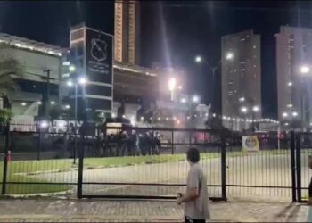 Policial militar de Pernambuco é preso em Natal após atirar durante confusão entre torcidas organizadas de ABC e Sport | Rio Grande do Norte