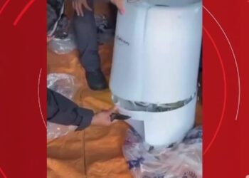 Polícia apreende quase 80 quilos de cocaína escondidos em móveis dentro de caminhão de mudança no Acre | Acre