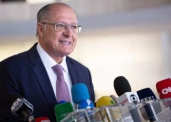 Ministros se reúnem para discutir situação no RS