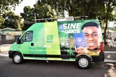 Van do Sine leva servios e vagas de emprego a