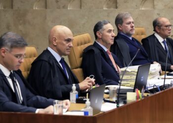 STF adia julgamento de ação que tenta suspender intervenção