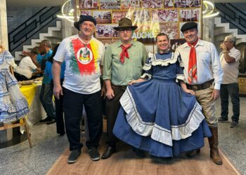 Secretaria de Cultura realiza homenagem aos sulistas pioneiros de Barra do Garças.