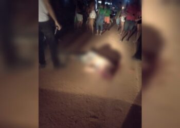 Motociclista colide na traseira de carreta e, é atropelado por outra carreta na BR-163