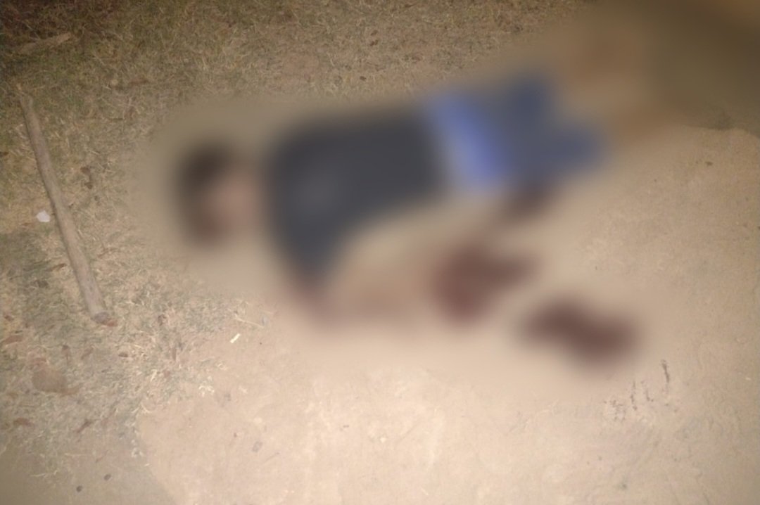 Homem é morto a golpes de faca, e outro fica