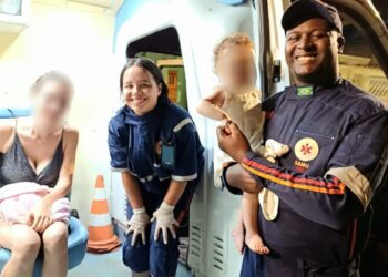 Bebê é salva por socorristas após se engasgar com leite materno em SP: ‘orgulho que não cabe no coração’ | Santos e Região