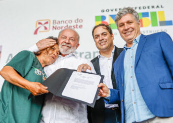 Lula afirma que juros ainda estão altos: “Vamos continuar brigando”