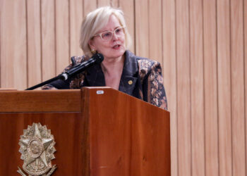 Rosa Weber: combate a fake news motiva discurso de ódio ao jornalismo