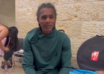 Paratleta de SC em Israel relata que ficou em abrigo antiaéreo durante ataques: 'situação muito tensa'