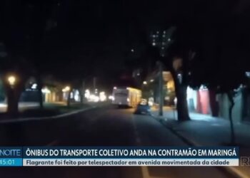 VÍDEO: Ônibus é flagrado na contramão no centro de Maringá