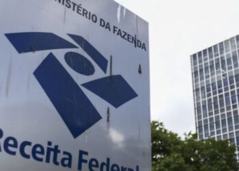 Justiça manda suspender concurso da Receita Federal com quase 700 vagas e salários até R$ 21 mil