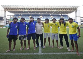 Indígenas da Aldeia Dolowikwa Kotakwinakwa, no Mato Grosso, viajam mais de 700 quilômetros para assistir a partida entre Brasil e Venezuela