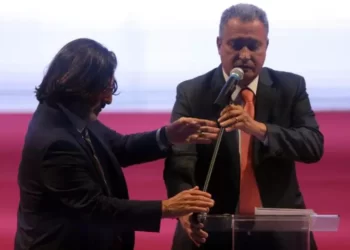 Casa Civil diz que controle de recursos do PAC pelo governo garante investimentos